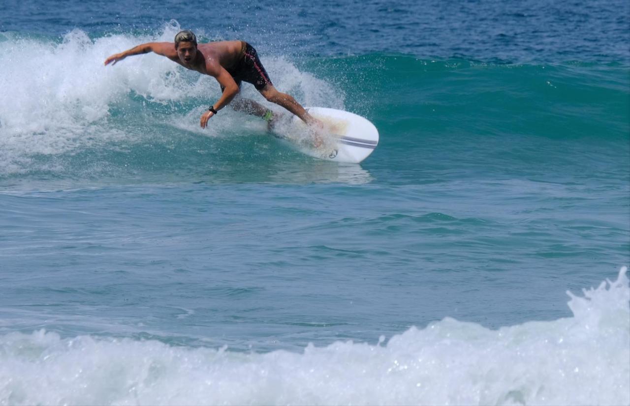 Llanes Surfcamp & Hostel Exterior foto